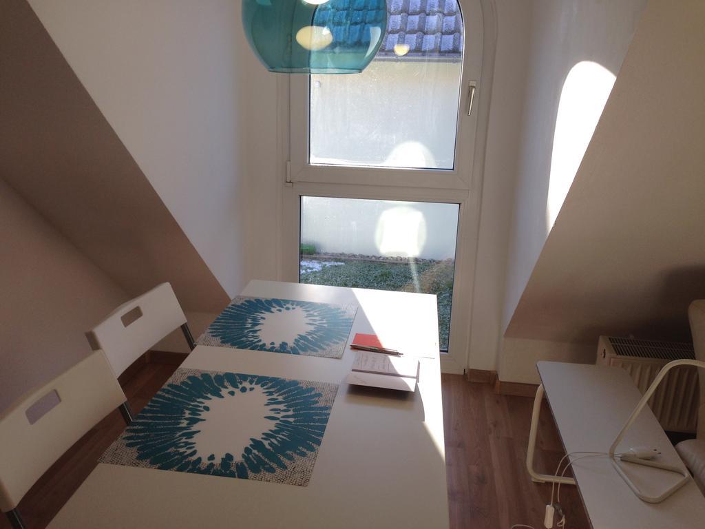 Studio Ochsenfurt Mit Sonnigem Balkon Apartment Bagian luar foto